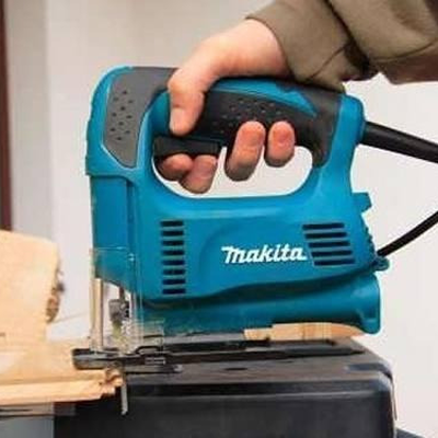 Sierra Caladora Ligera, con Inclinación de Corte / 450W / Incluye estuche. - Image 4